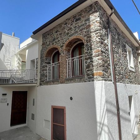 Sa Troppa De Sos Chentu Hotell Dorgali Exteriör bild