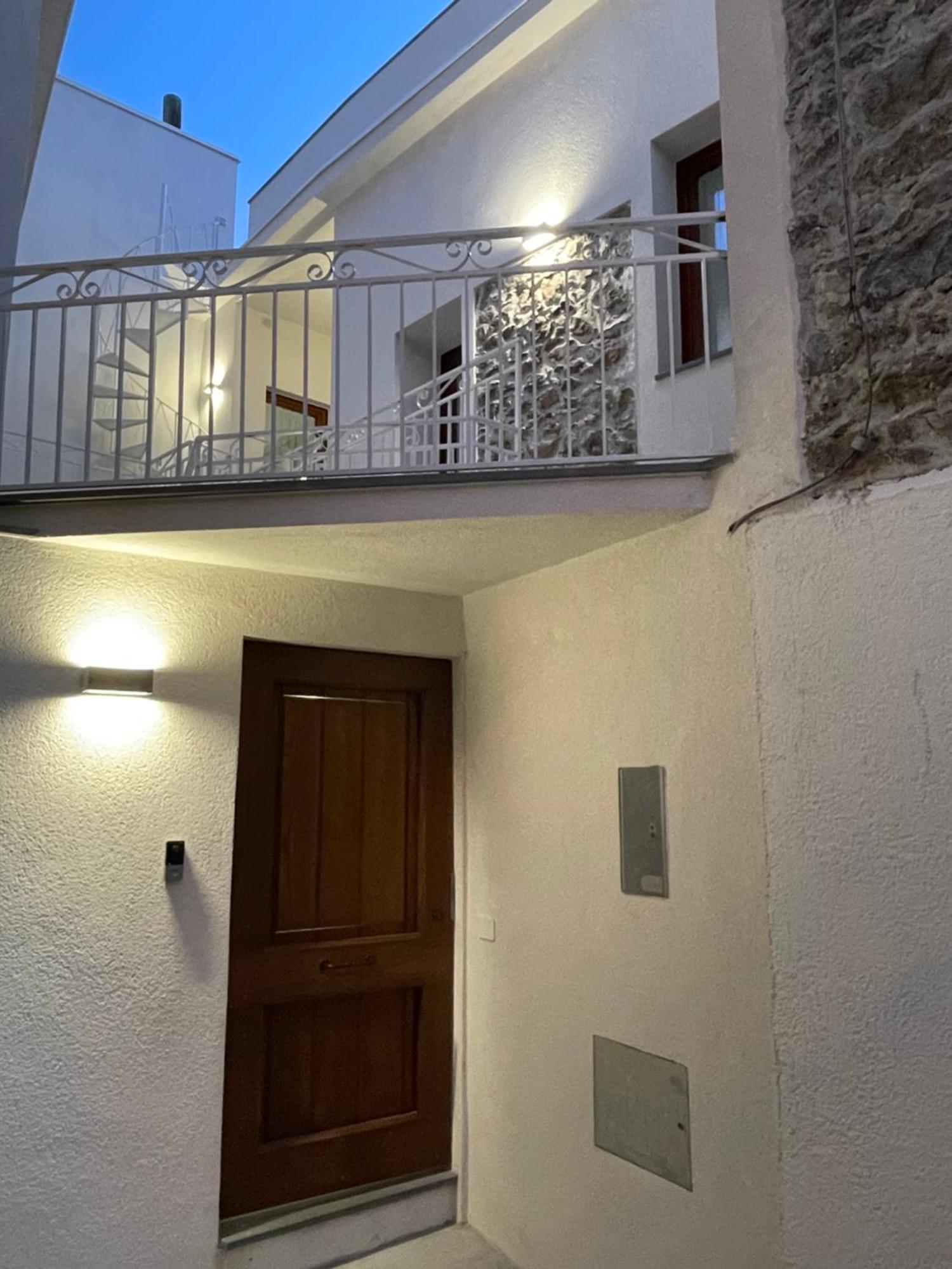 Sa Troppa De Sos Chentu Hotell Dorgali Exteriör bild