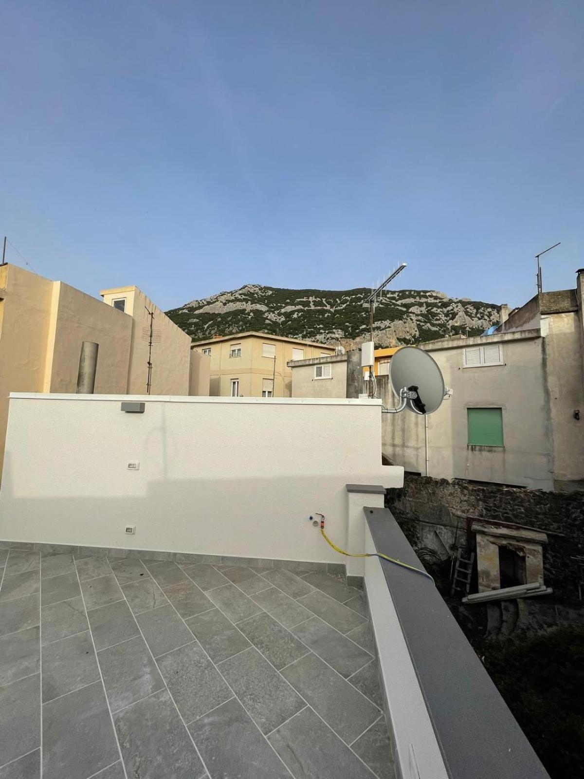 Sa Troppa De Sos Chentu Hotell Dorgali Exteriör bild