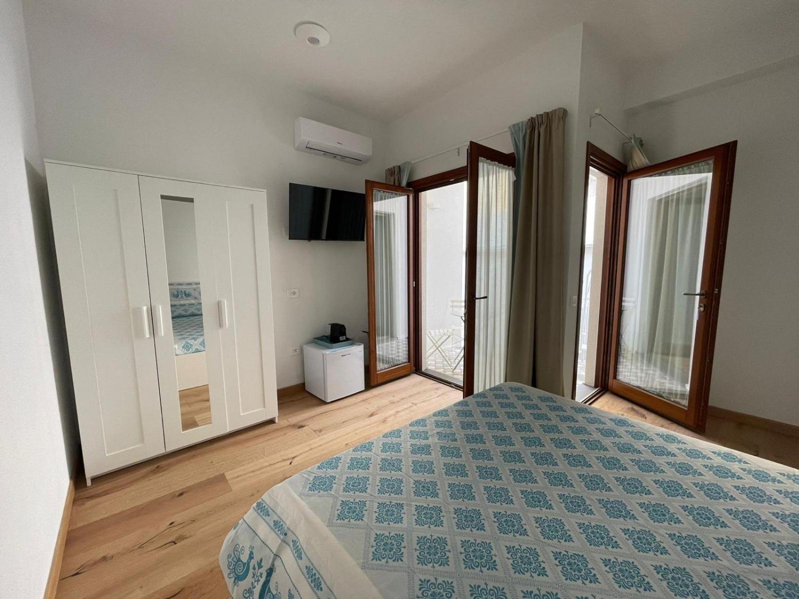 Sa Troppa De Sos Chentu Hotell Dorgali Exteriör bild