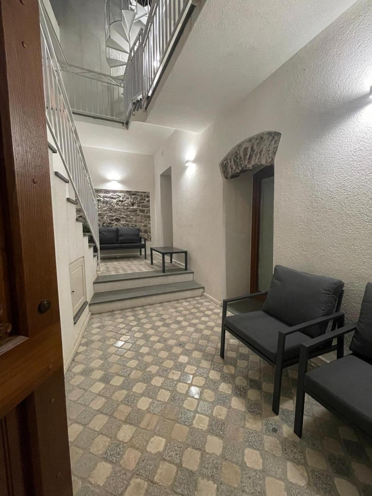 Sa Troppa De Sos Chentu Hotell Dorgali Exteriör bild