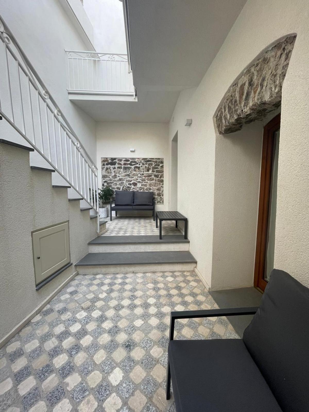 Sa Troppa De Sos Chentu Hotell Dorgali Exteriör bild